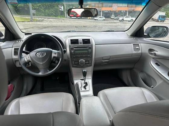 TOYOTA COROLLA 1.6 XLI 16V GASOLINA 4P AUTOMÁTICO